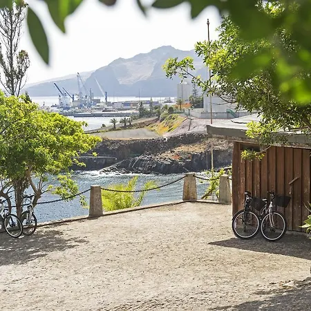 Vila Cais Da Gaivota カニサル